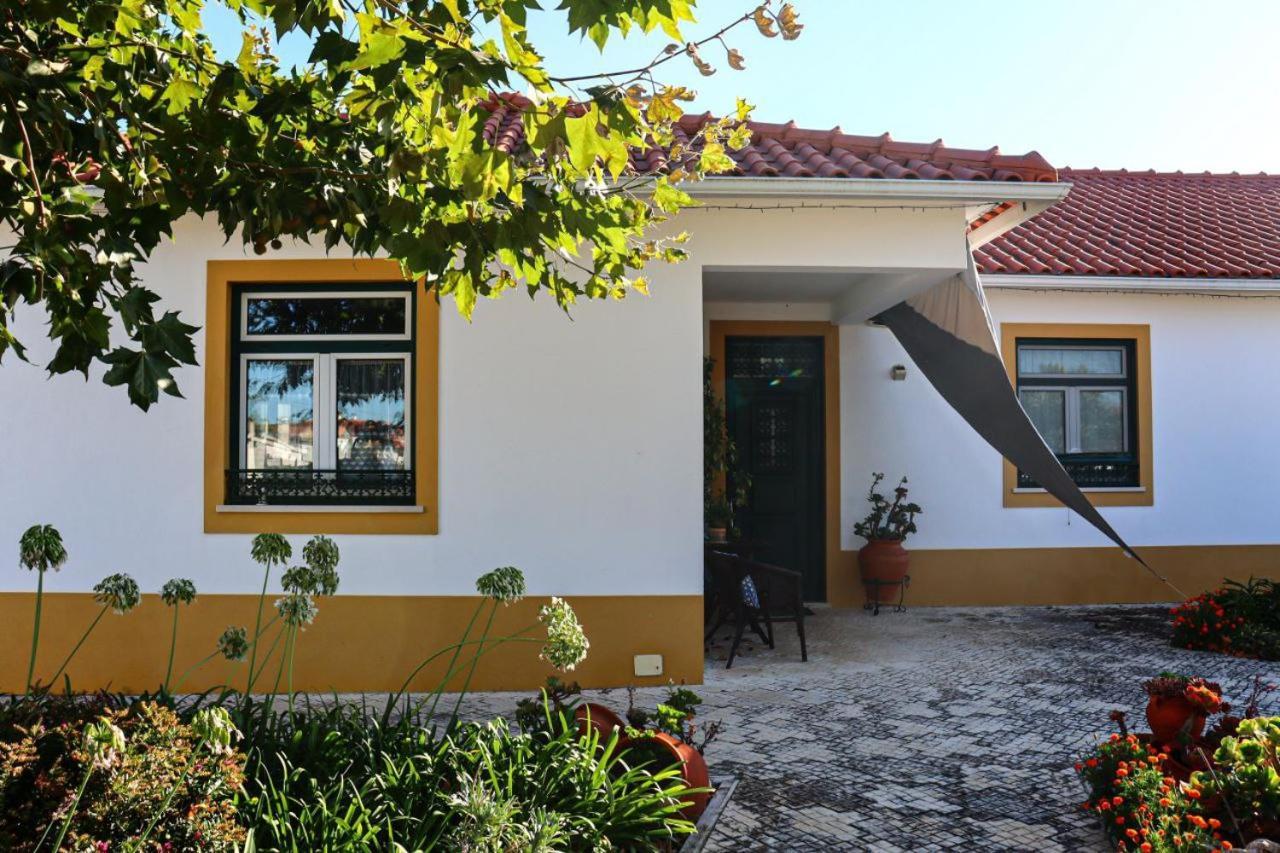 Casa Robusto Guest House Salvaterra de Magos Exterior photo